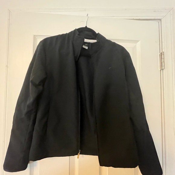 Black Nike jacket - Picture 2 of 5